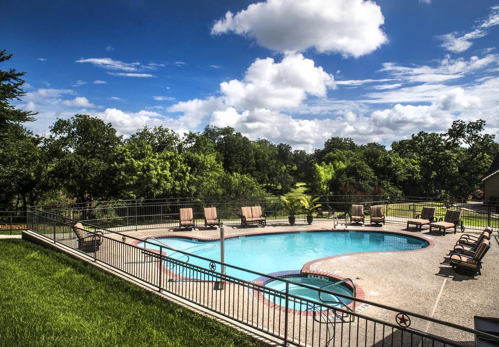 Inn On Barons Creek Fredericksburg Esterno foto