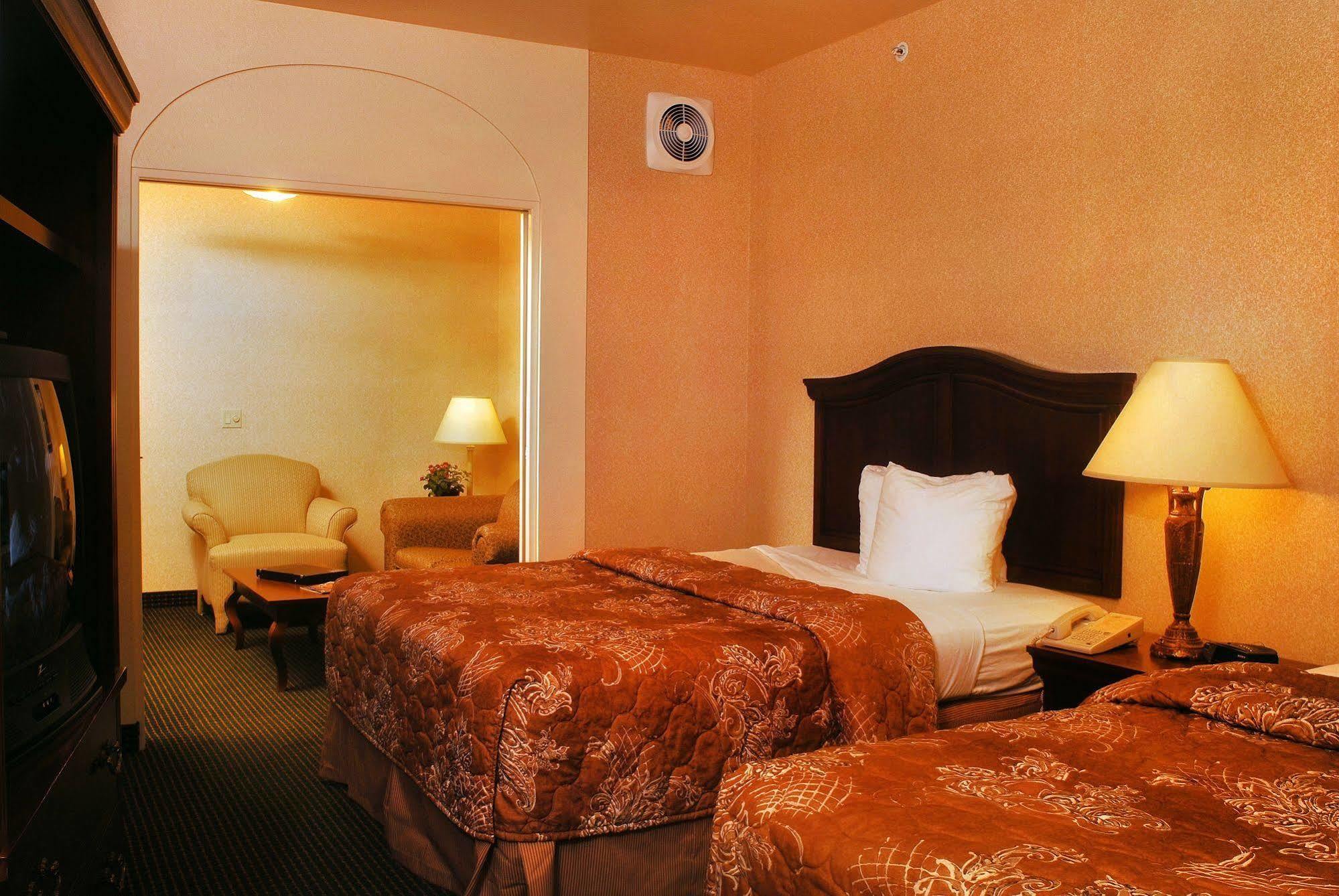 Inn On Barons Creek Fredericksburg Esterno foto